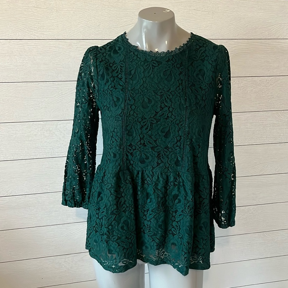 Andree lace peplum top S